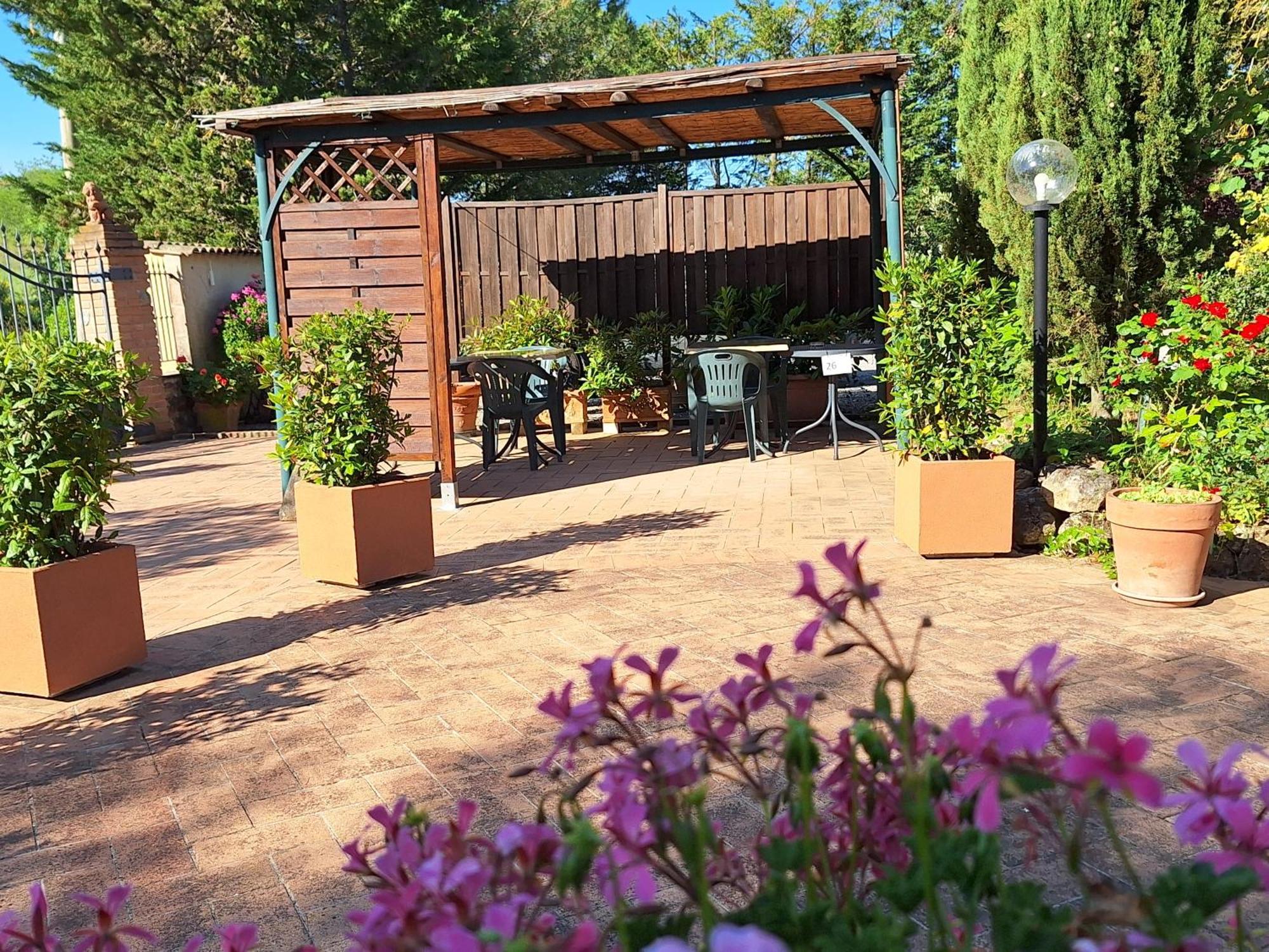 Antico Borgo Il Cardino Bed & Breakfast San Gimignano Luaran gambar